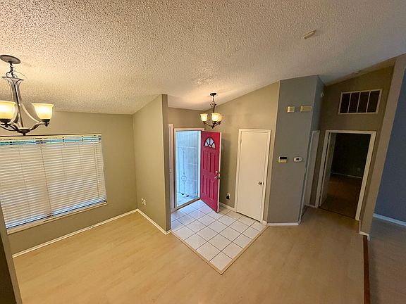 4th image of 968 Wesson Dr