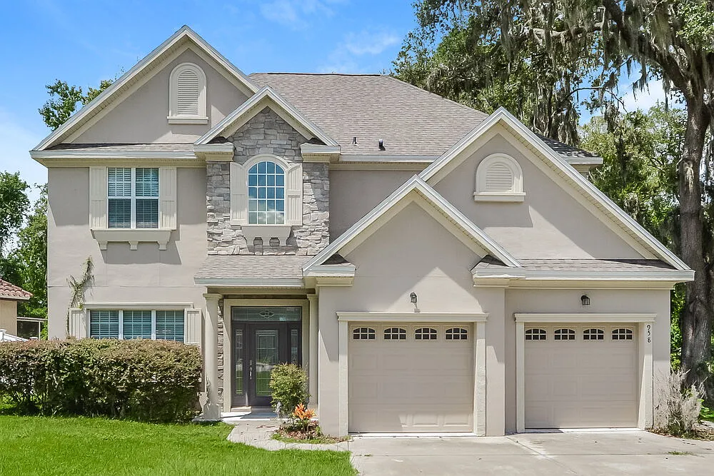 4 bed, 2.5 bath, 2662 sqft, $3,580 — Photo 1