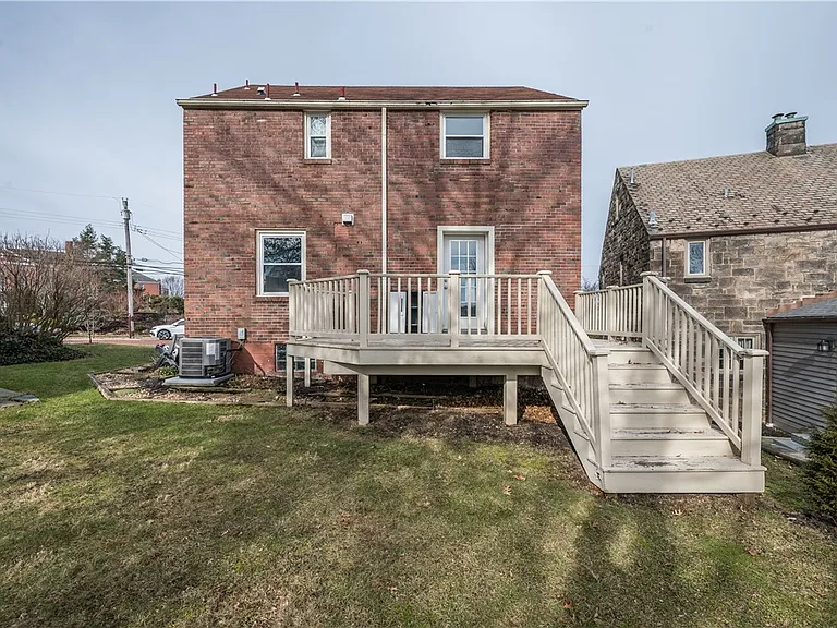 651 Royce Ave — Photo 22