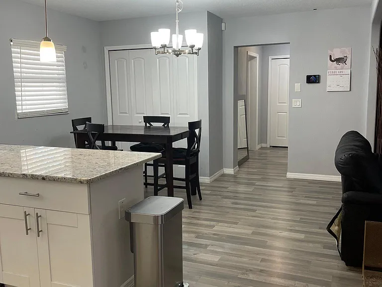 1514 E Ida St — Photo 5