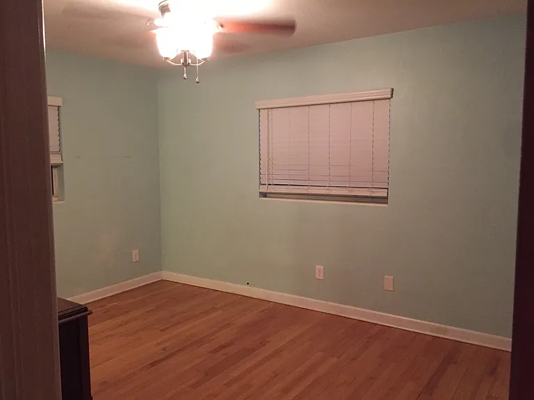 Master with 1/2 bath