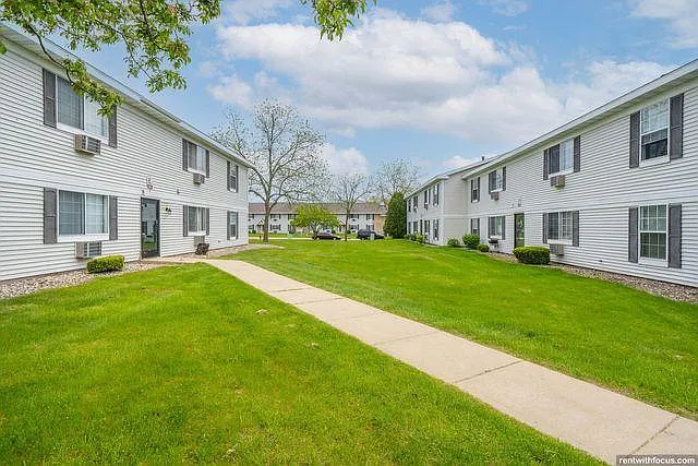 The Reserve on Southtowne — Photo 19