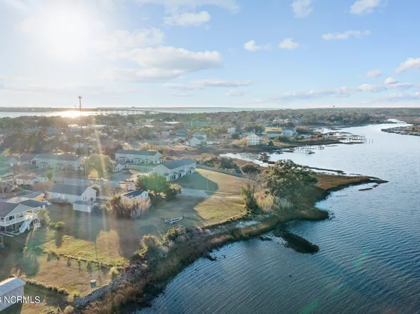 1208 1/2 Avery Street, Morehead City, NC 28557