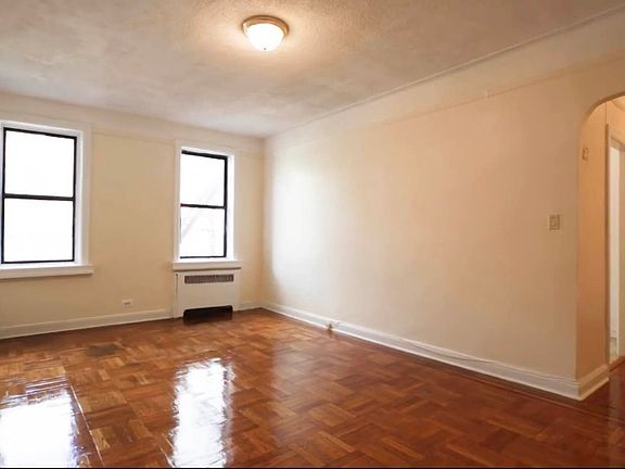 4th image of 822 Ocean Ave #6N