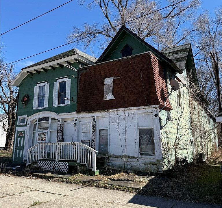 1st image of 36 W Main St