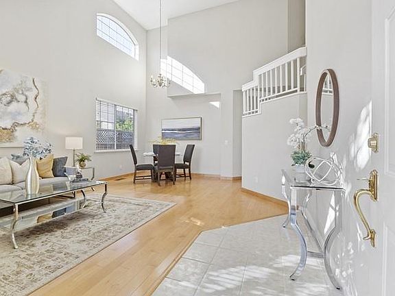 4th image of 1017 Woodpark Ct