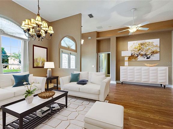 2nd image of 242 Golf Vista Cir