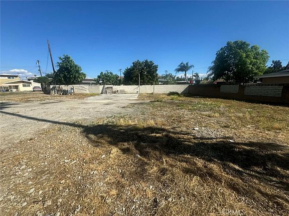 5th image of 0 E La Cadena Dr Lot 3