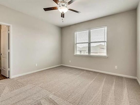 3rd image of 1509 Park Trails Blvd