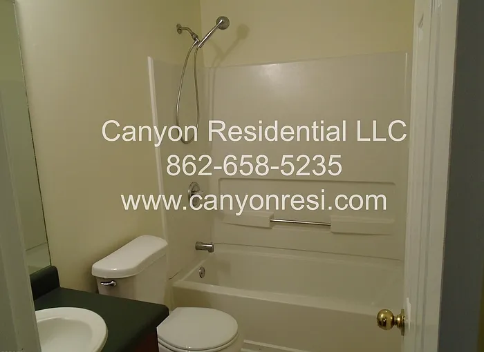 125 Bay Court Dr — Photo 6