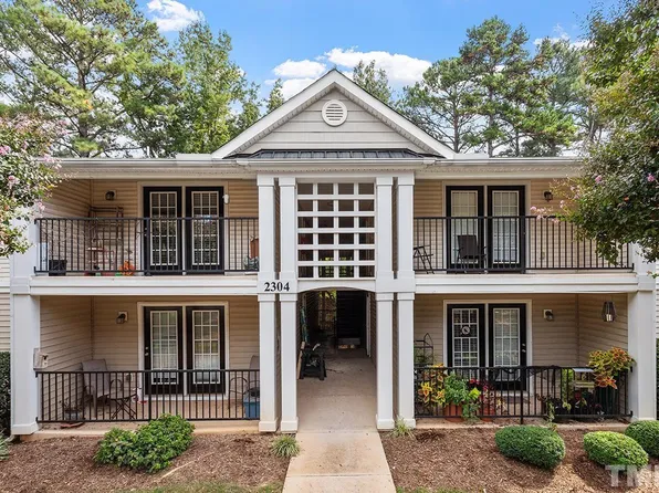 2304 Myron Dr APT 203, Raleigh, NC 27607