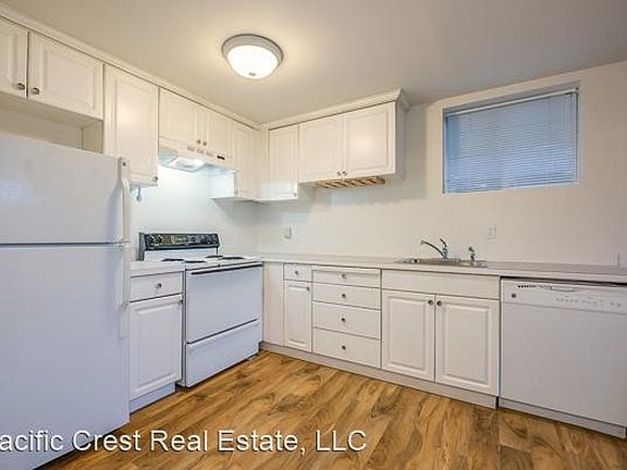 5th image of 1522 1st Ave W APT 202