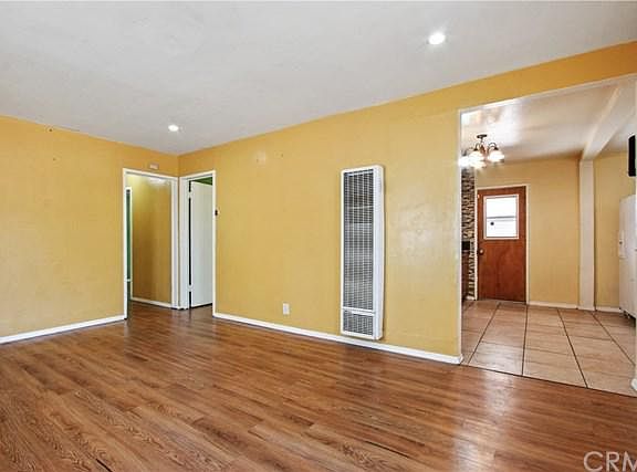 4th image of 248 S Sandalwood Ave