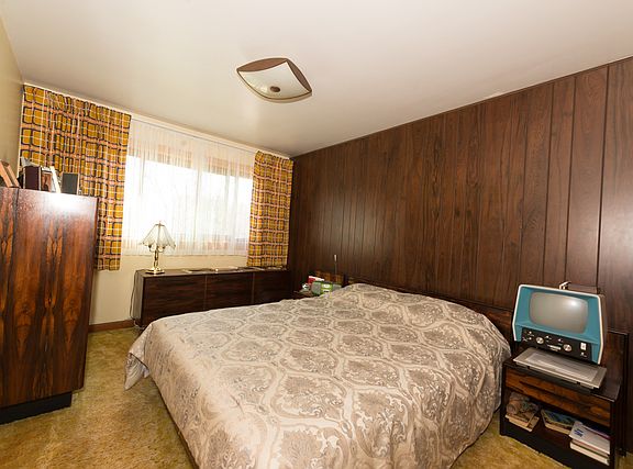 2nd image of 3412 N Olcott Ave