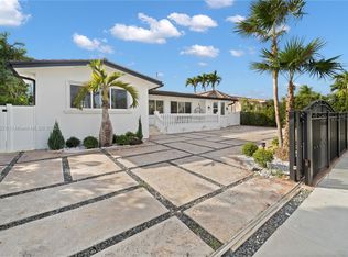 5040 SW 90th Ct, Miami, FL 33165