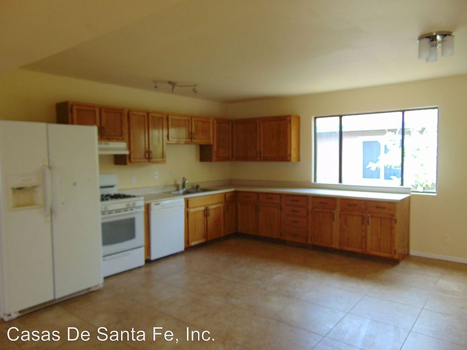 1st image of 2048 Calle Lorca #B