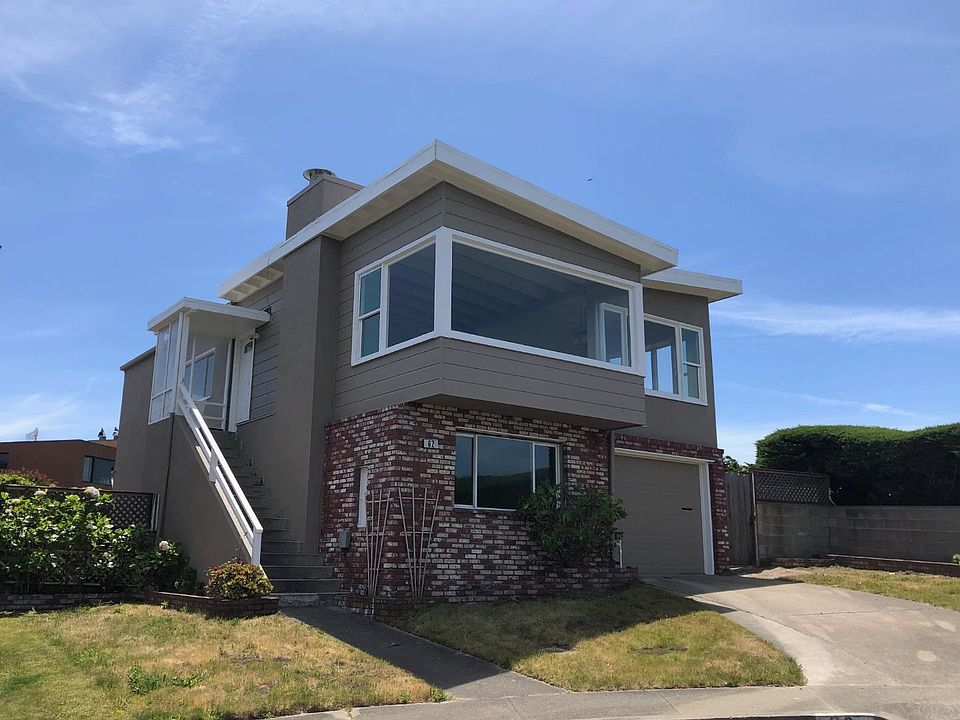 1st image of 62 Hillview Ct