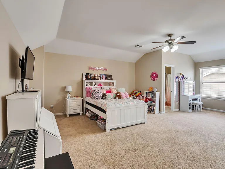 9015 Springcroft Ct — Photo 29