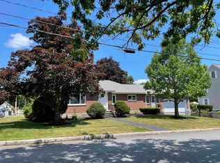 108 Glenwood Ave, Manchester, NH 03102