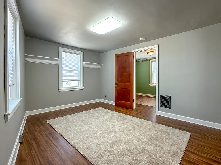 18 W Fulton St — Photo 8