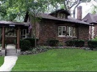 8860 S Hamilton Ave, Chicago, IL 60643