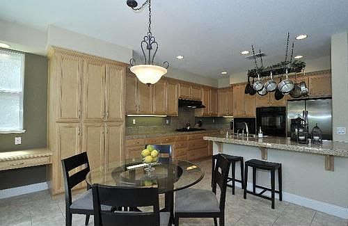 4th image of 18130 Stoney Creek Way