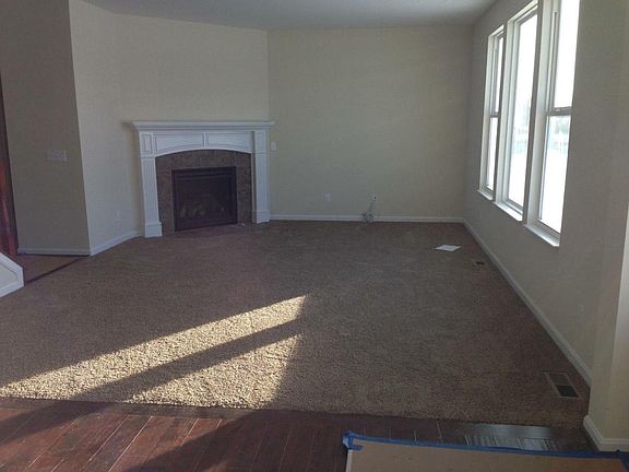 3rd image of 10458 Camp Ln