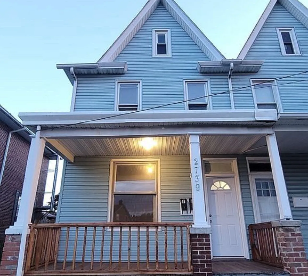 2 bed, $1,300 — Photo 1
