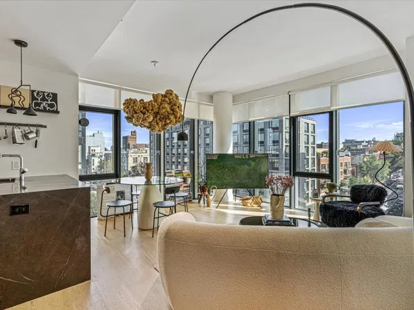 554 4th Avenue image 1 of 18