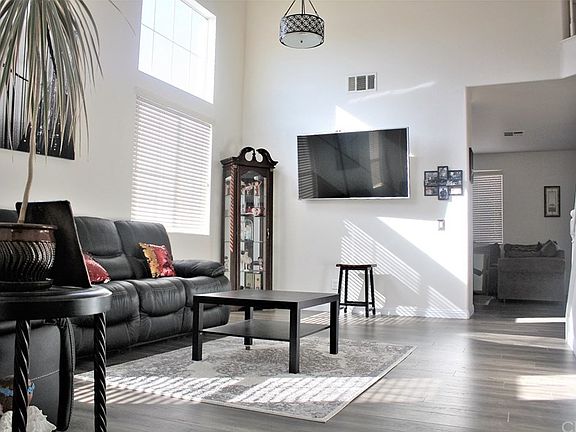 5th image of 9184 Galangal Ave