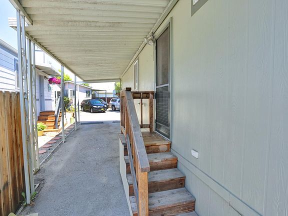 4th image of 720 26th Ave Spc 5
