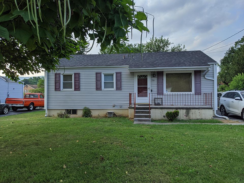 1st image of 723 Crystal Dr