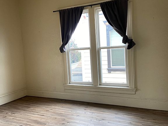 Large bedroom for 1500.