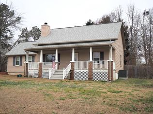 18 Oak Ct, Dallas, GA 30157