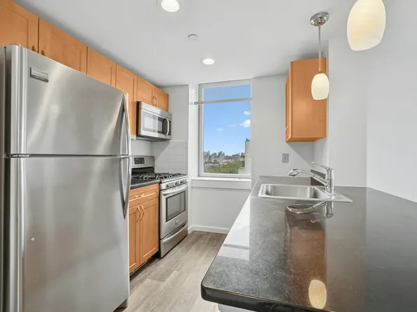 229 Chrystie Street image 1 of 25