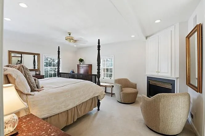 1812 N Hancock St — Photo 13