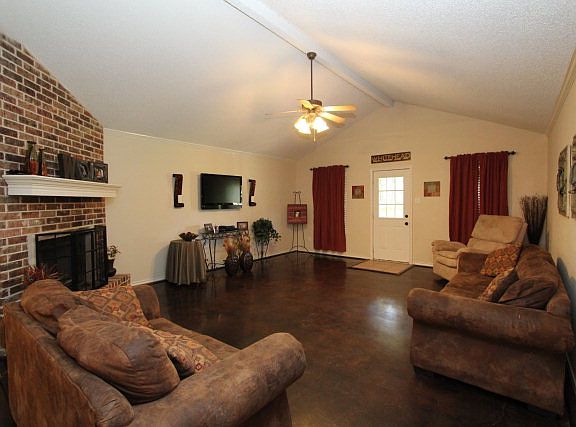 2nd image of 101 Sherwood Shore Dr