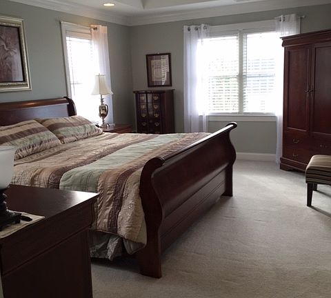 3rd image of 326 Wyndhurst Dr