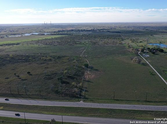 4th image of 4244 Edwards Ln