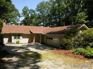 361 Bear Log Rd, Cashiers, NC 28717