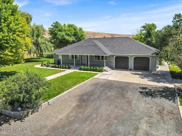 391 Buffalo Rd, Selah, WA 98942