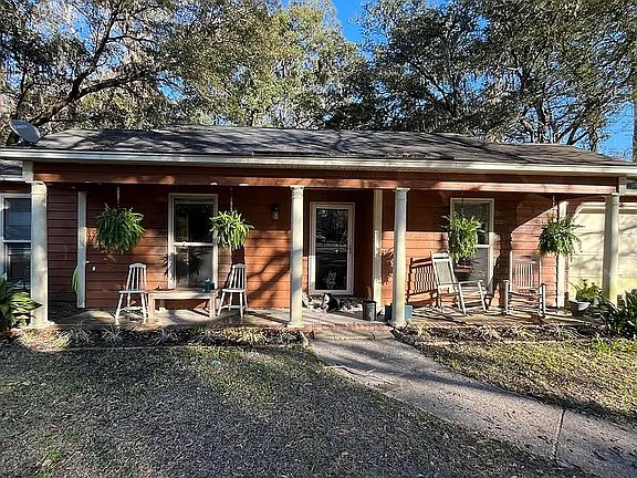 2nd image of 1803 Aylsford Ct