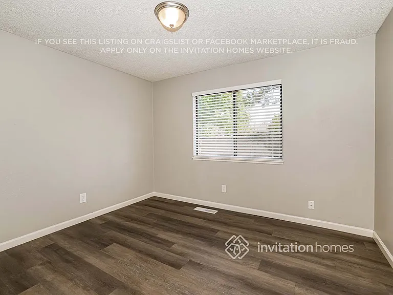 1401 Mandarin Ct — Photo 12