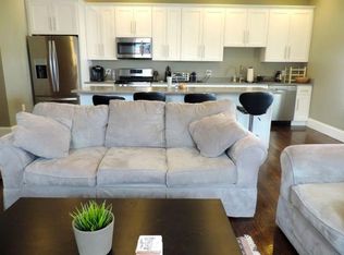 432 E 5th St #3, Boston, MA 02127