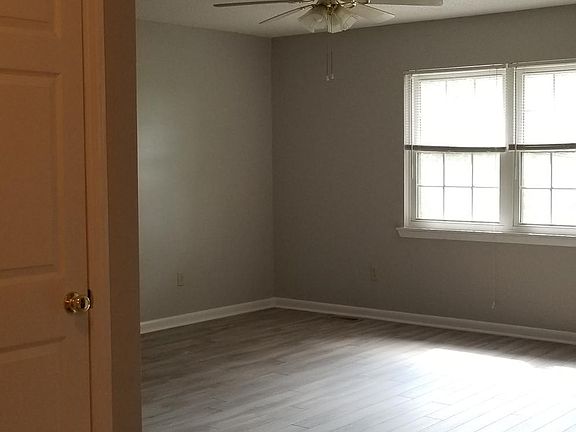 5th image of 406 Missionary Ave APT B