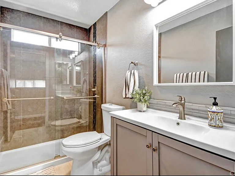 Upstairs Guest Bathroom