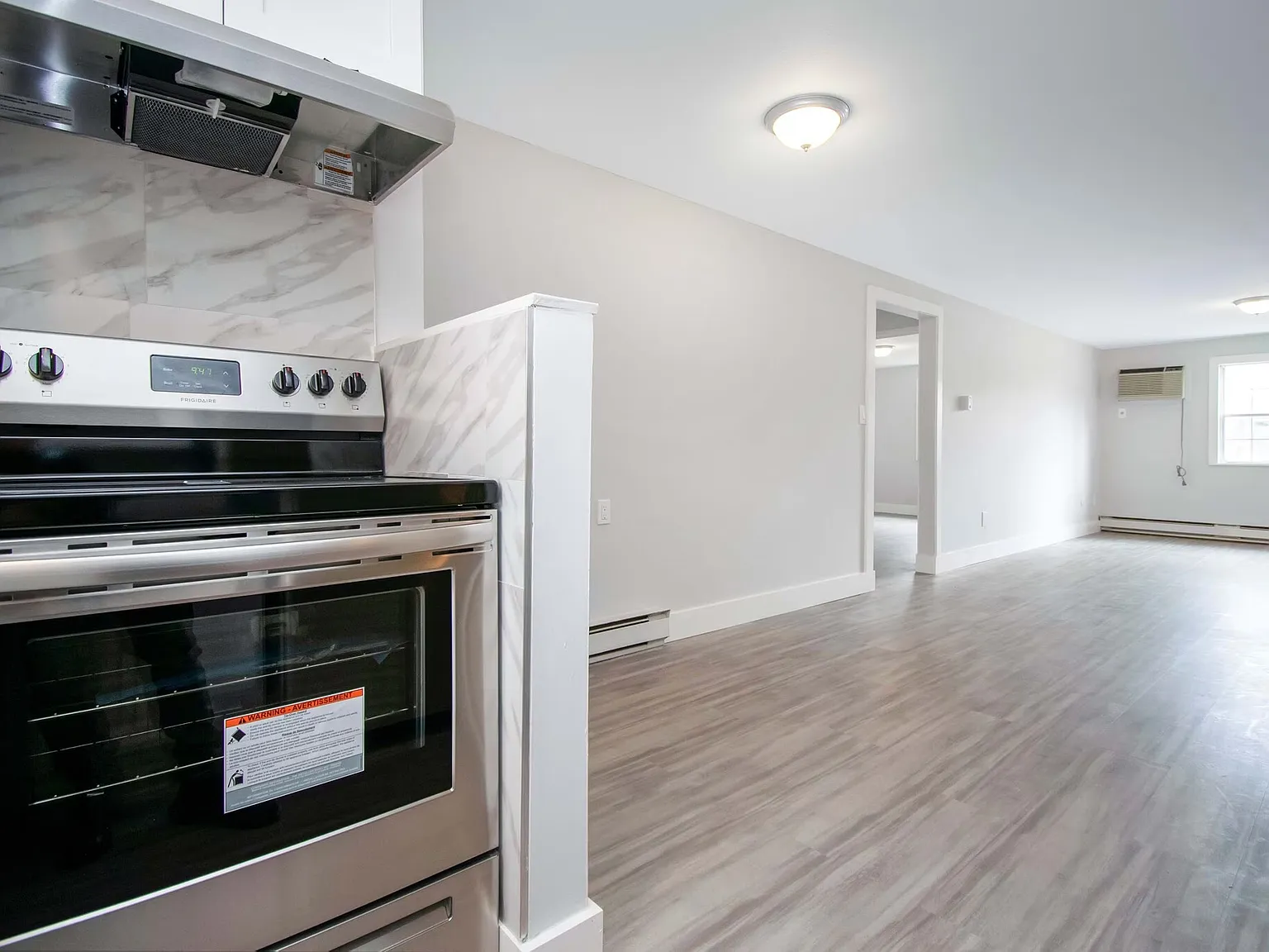 2 bed, 865 sqft, $1,795 — Photo 4