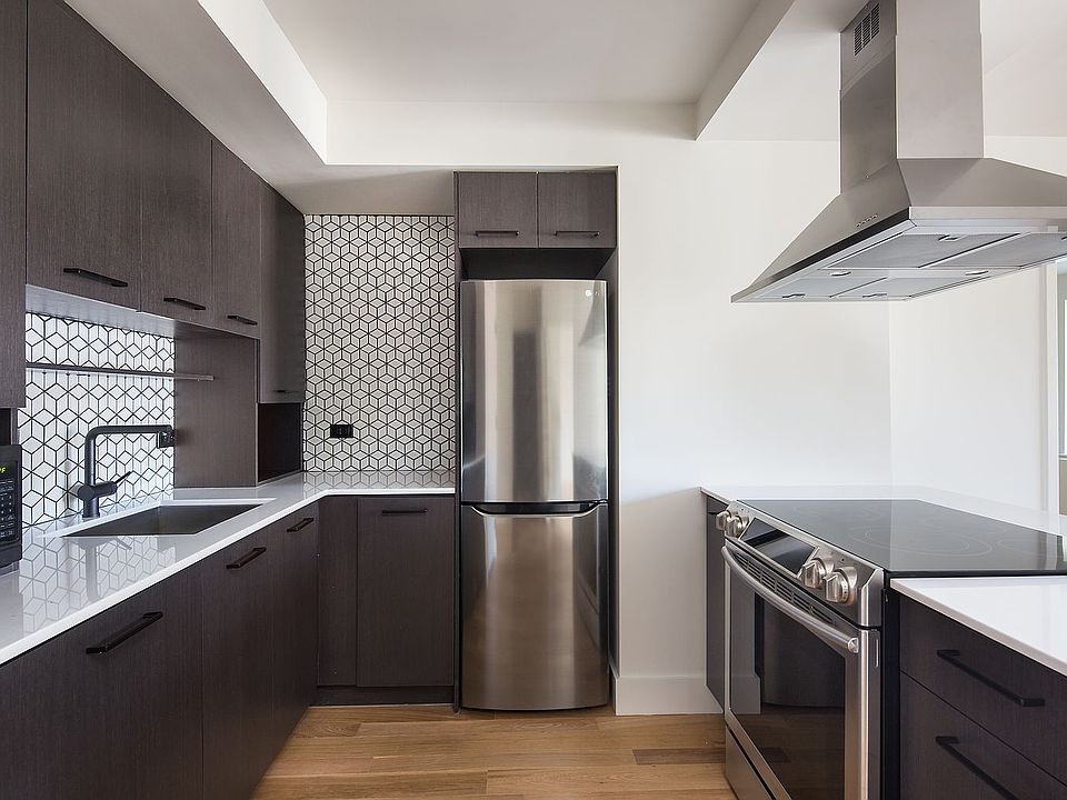 1st image of 101 E 10th St APT 6E