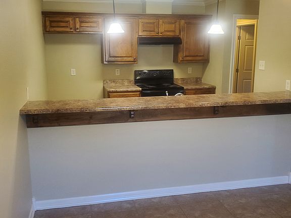 2nd image of 1676B Deanna Rd #1676B