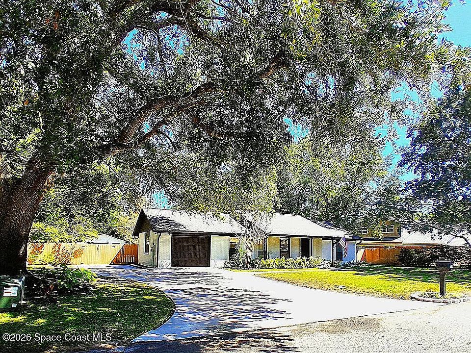 1st image of 6503 Calle De Lago